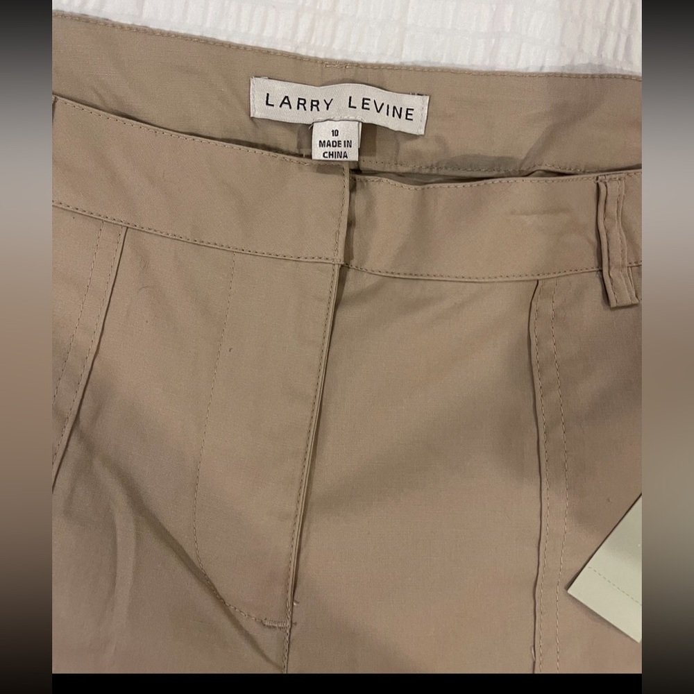 Larry Levine size 10 khaki shorts - Picture 3 of 3